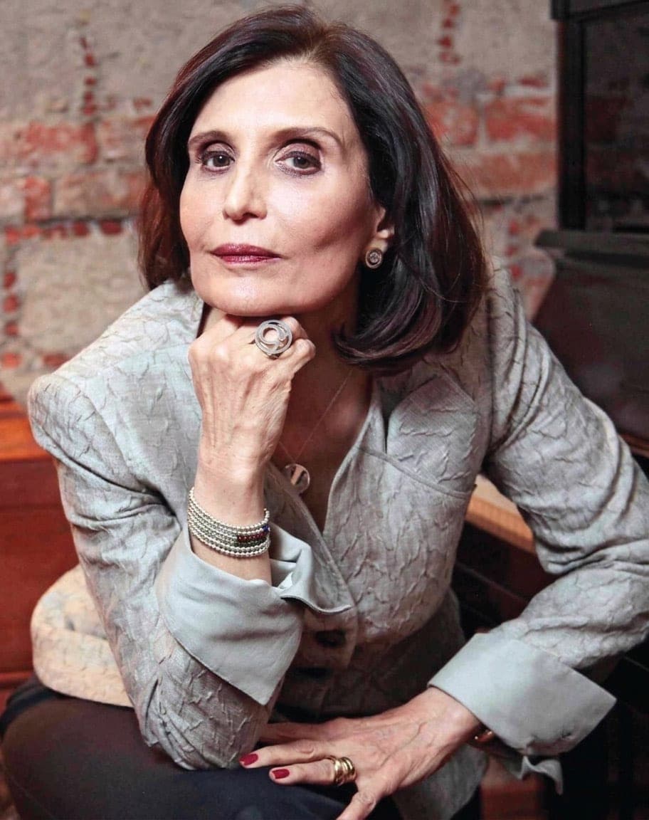 Retrato de Ángeles Mastretta